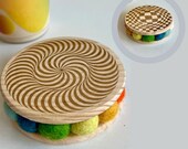 Optical Illusion Wood Coaster: Elegant Felt Table Decor thumbnail 1