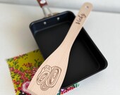 Tamagoyaki-Pfannen-Set: 13 cm Antihaft-Omelette-Pfanne mit Graviertem Pfannenwender thumbnail 10