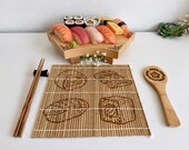 Bambusowy zestaw do Sushi | Personalizowane pałeczki, makisu, łopatka, podkładka thumbnail 12